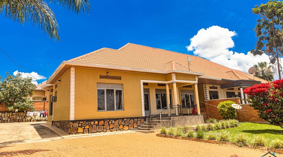 Lovely-Home-For-Sale-in-Kanombe-1-of-301