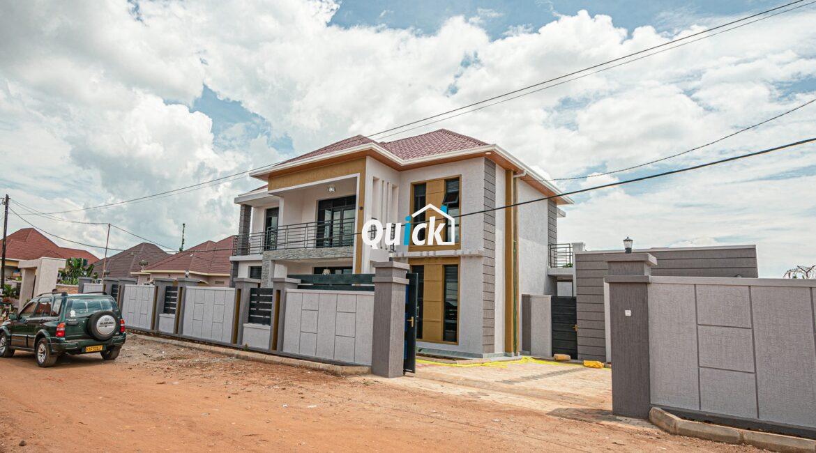 A-Family-House-For-Sale-in-Kicukiro-00261