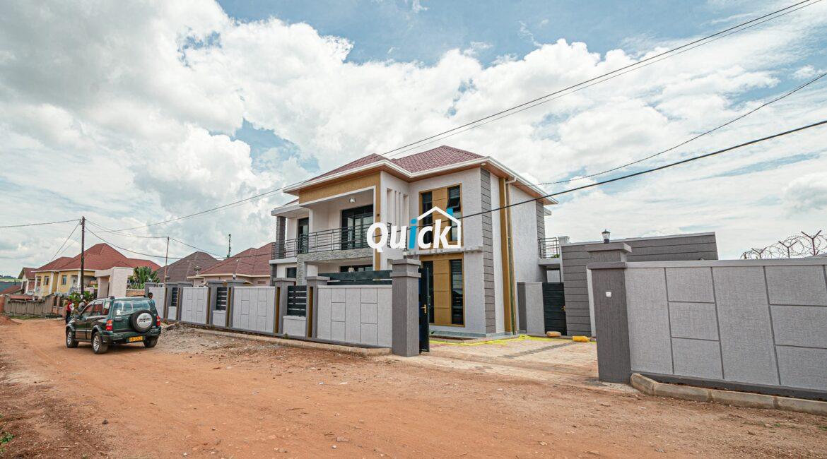 A-Family-House-For-Sale-in-Kicukiro-00271