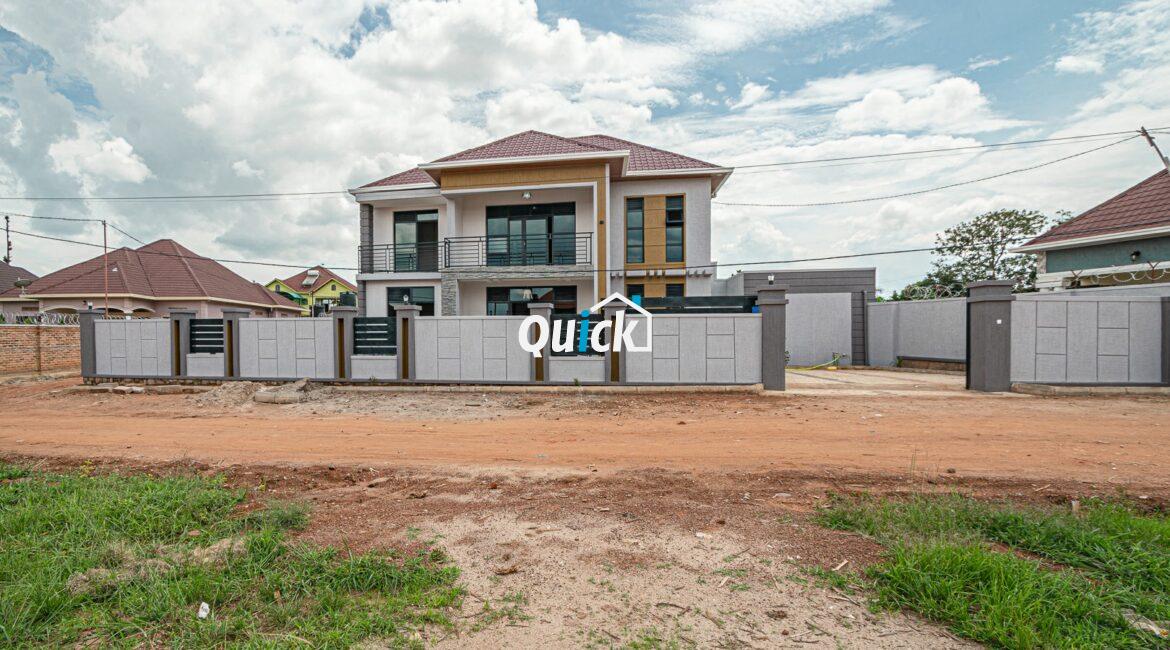 A-Family-House-For-Sale-in-Kicukiro-00281