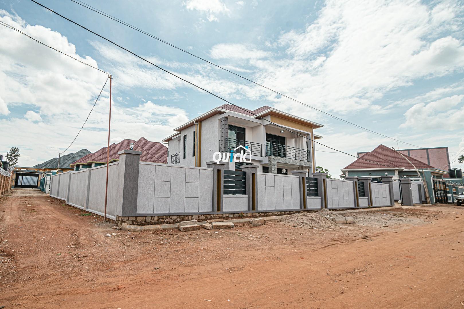 A-Family-House-For-Sale-in-Kicukiro-00301