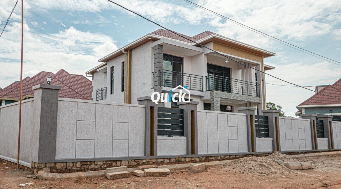 A-Family-House-For-Sale-in-Kicukiro-00311
