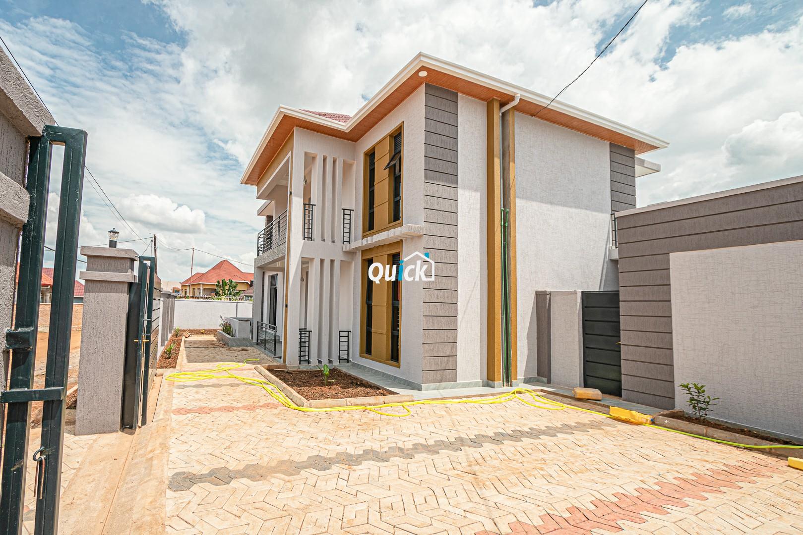 A-Family-House-For-Sale-in-Kicukiro-00351