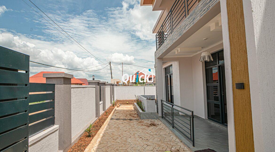 A-Family-House-For-Sale-in-Kicukiro-00391