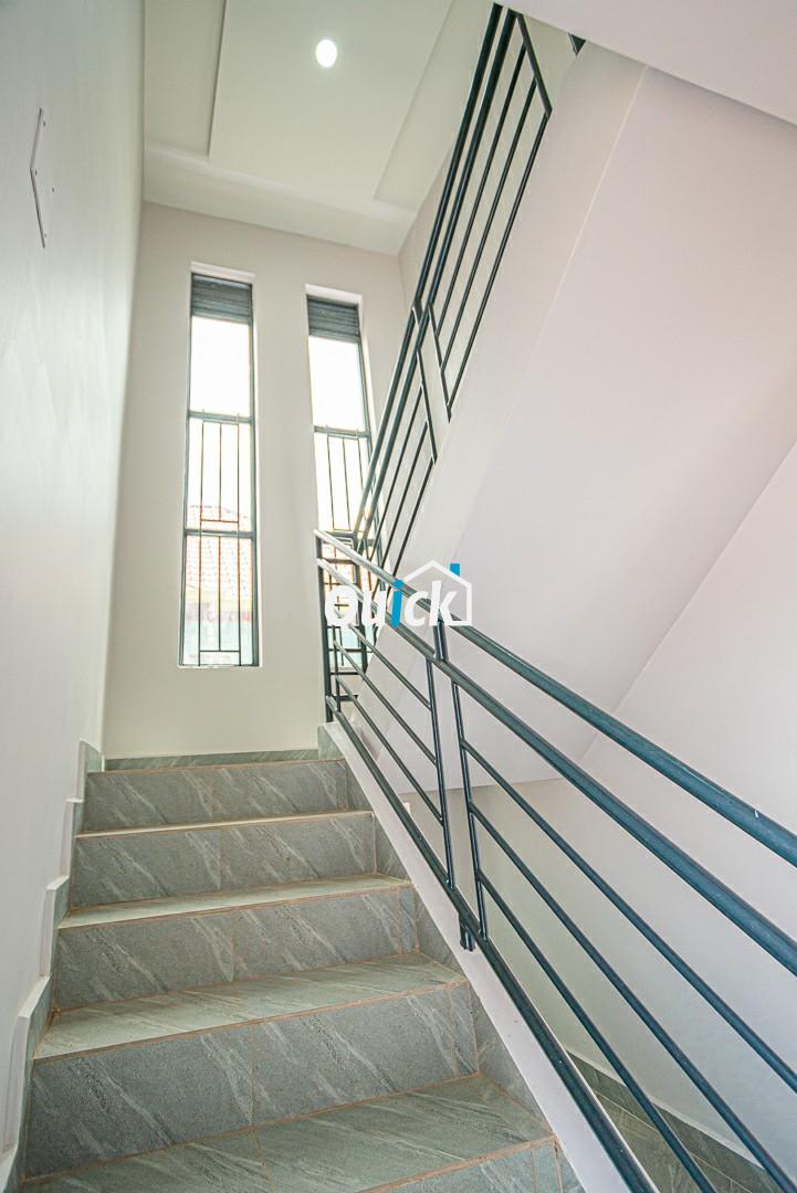 A-Family-House-For-Sale-in-Kicukiro-00551