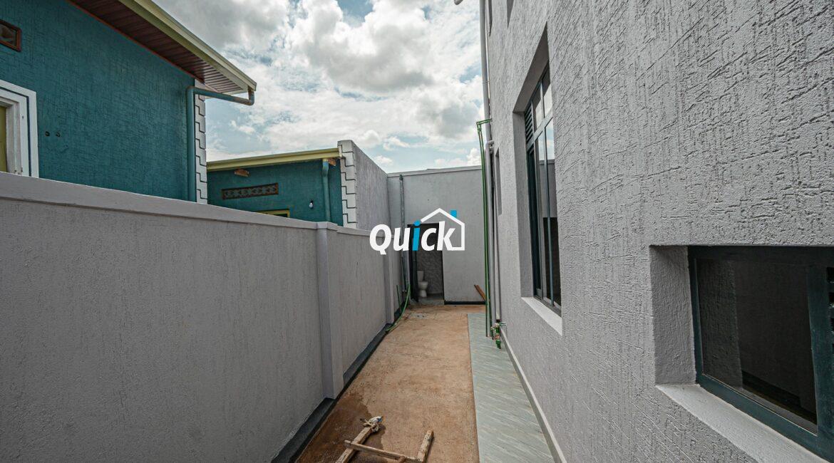 A-Family-House-For-Sale-in-Kicukiro-00671