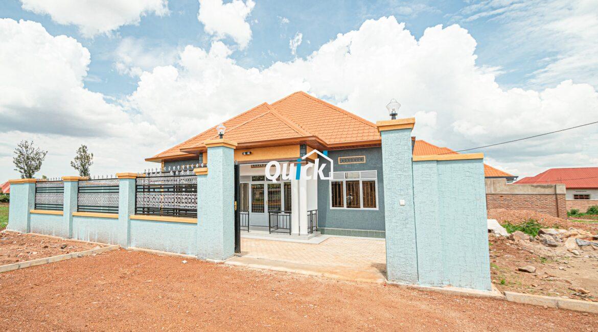 A-Family-House-For-Sale-in-Kicukiro-00721