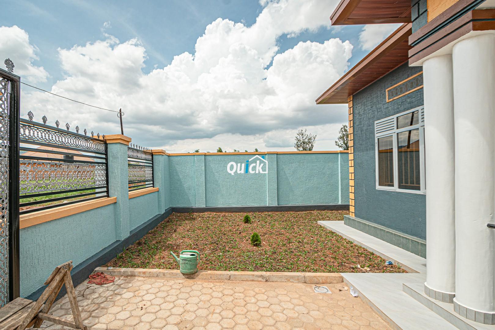 A-Family-House-For-Sale-in-Kicukiro-00771