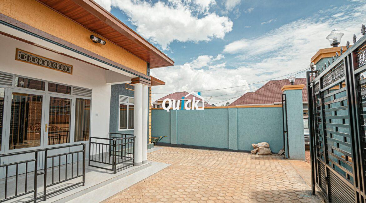 A-Family-House-For-Sale-in-Kicukiro-00781