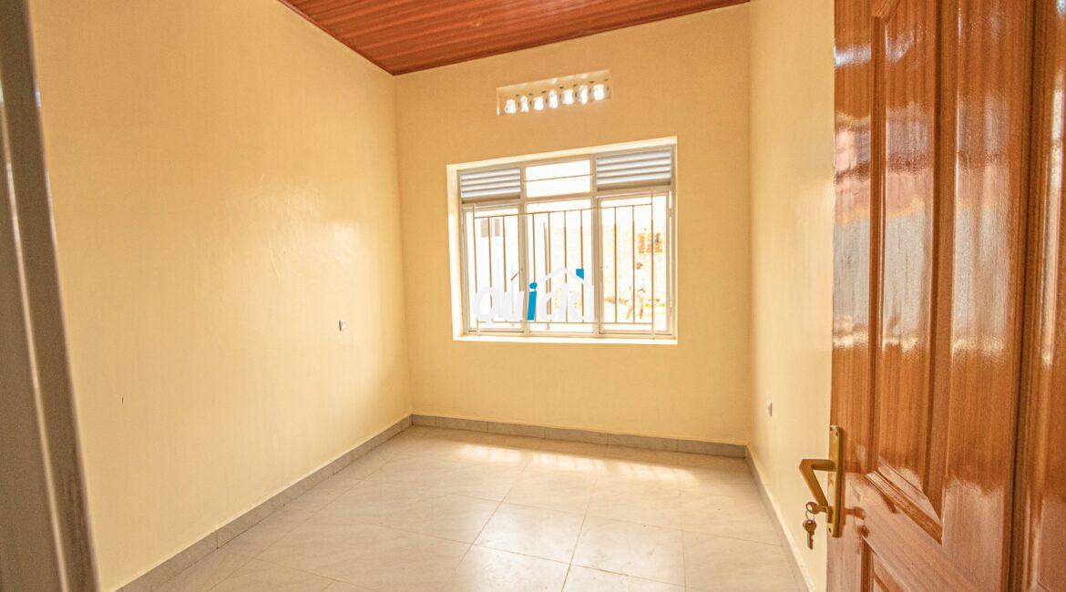A-Family-House-For-Sale-in-Kicukiro-00841