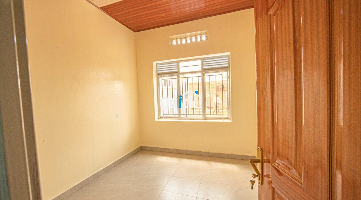 A-Family-House-For-Sale-in-Kicukiro-00851