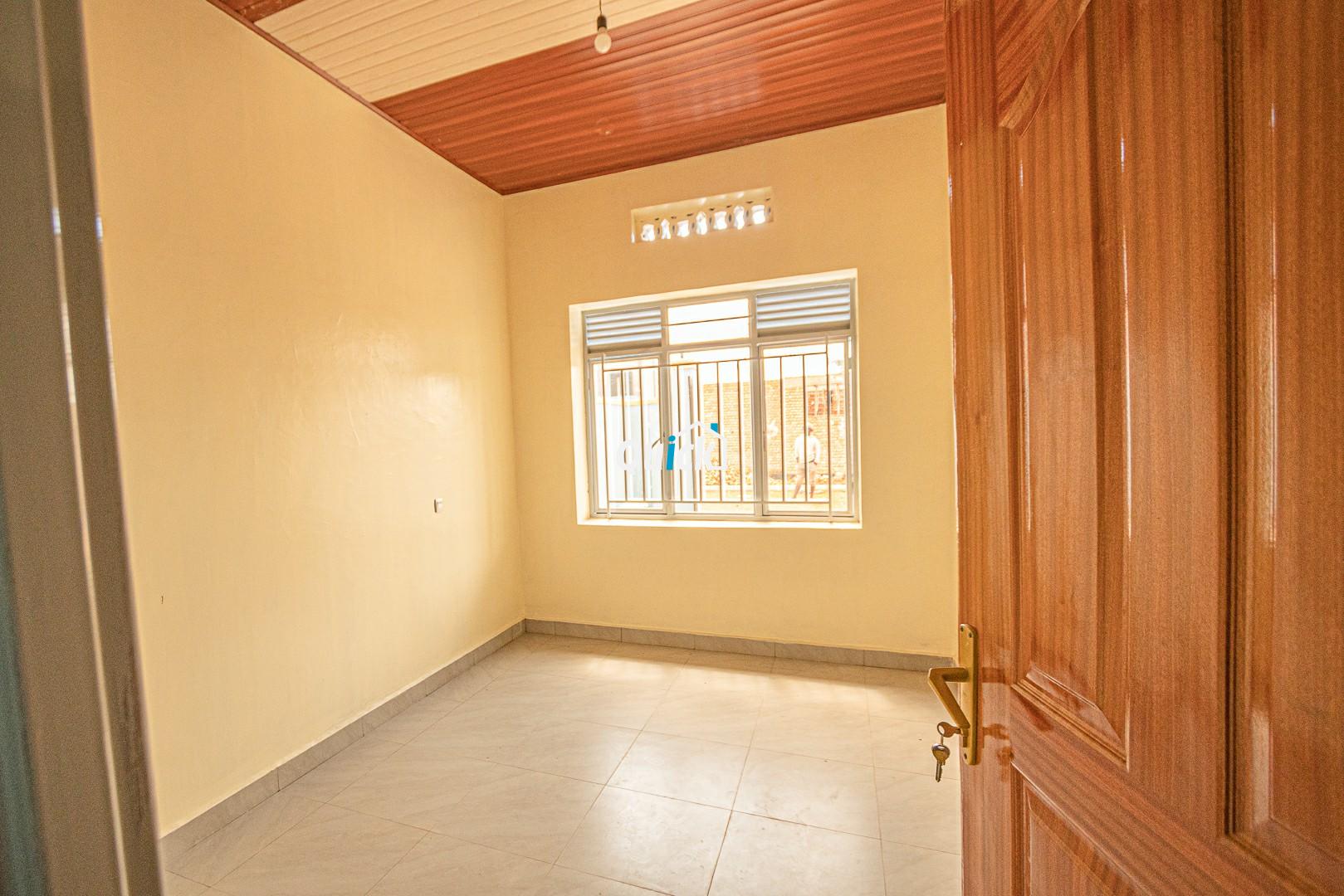 A-Family-House-For-Sale-in-Kicukiro-00851