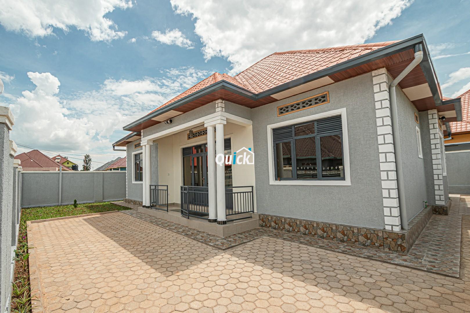 A-Family-House-For-Sale-in-Kicukiro-00981-1