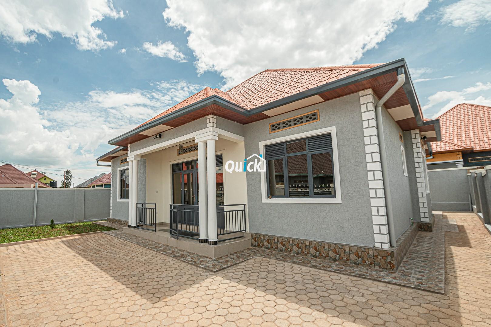 A-Family-House-For-Sale-in-Kicukiro-00991-1