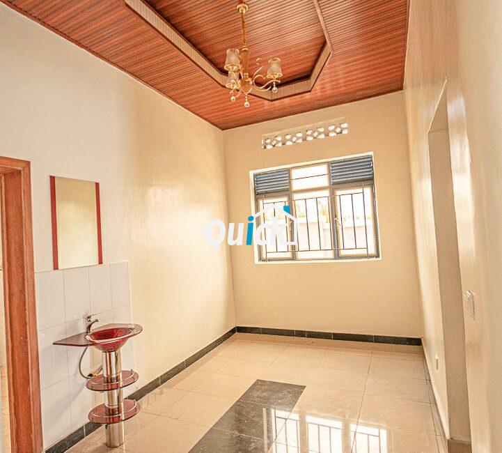 A-Family-House-For-Sale-in-Kicukiro-01061