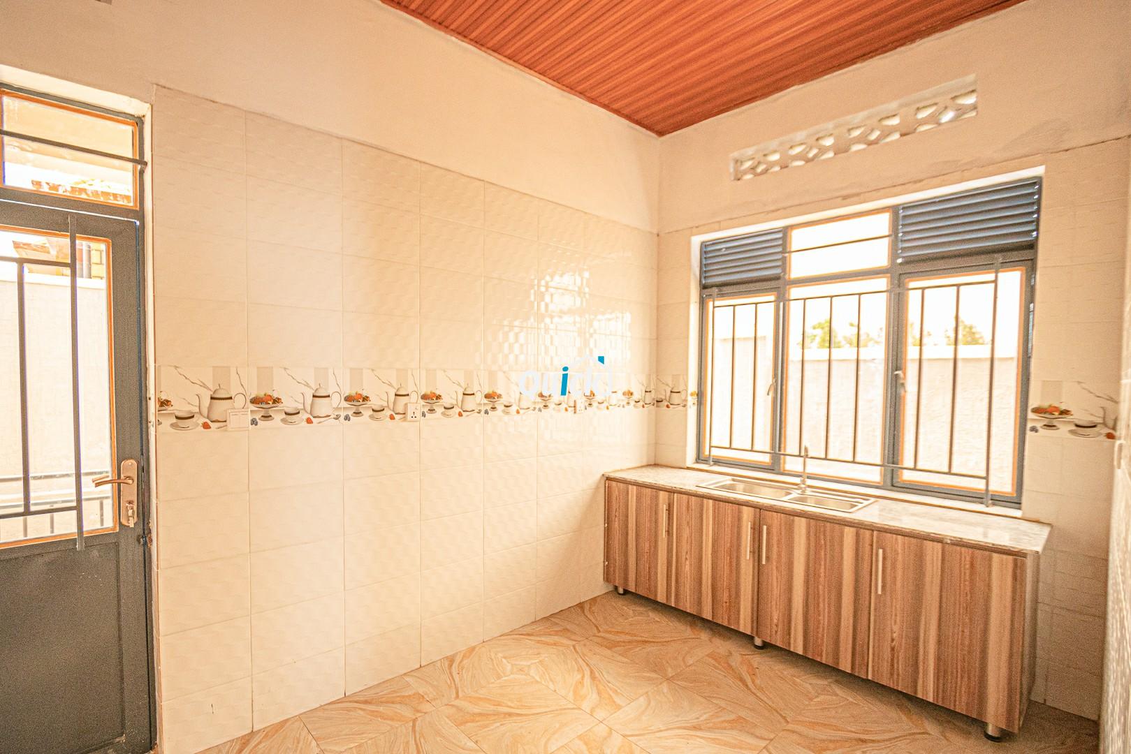 A-Family-House-For-Sale-in-Kicukiro-01071