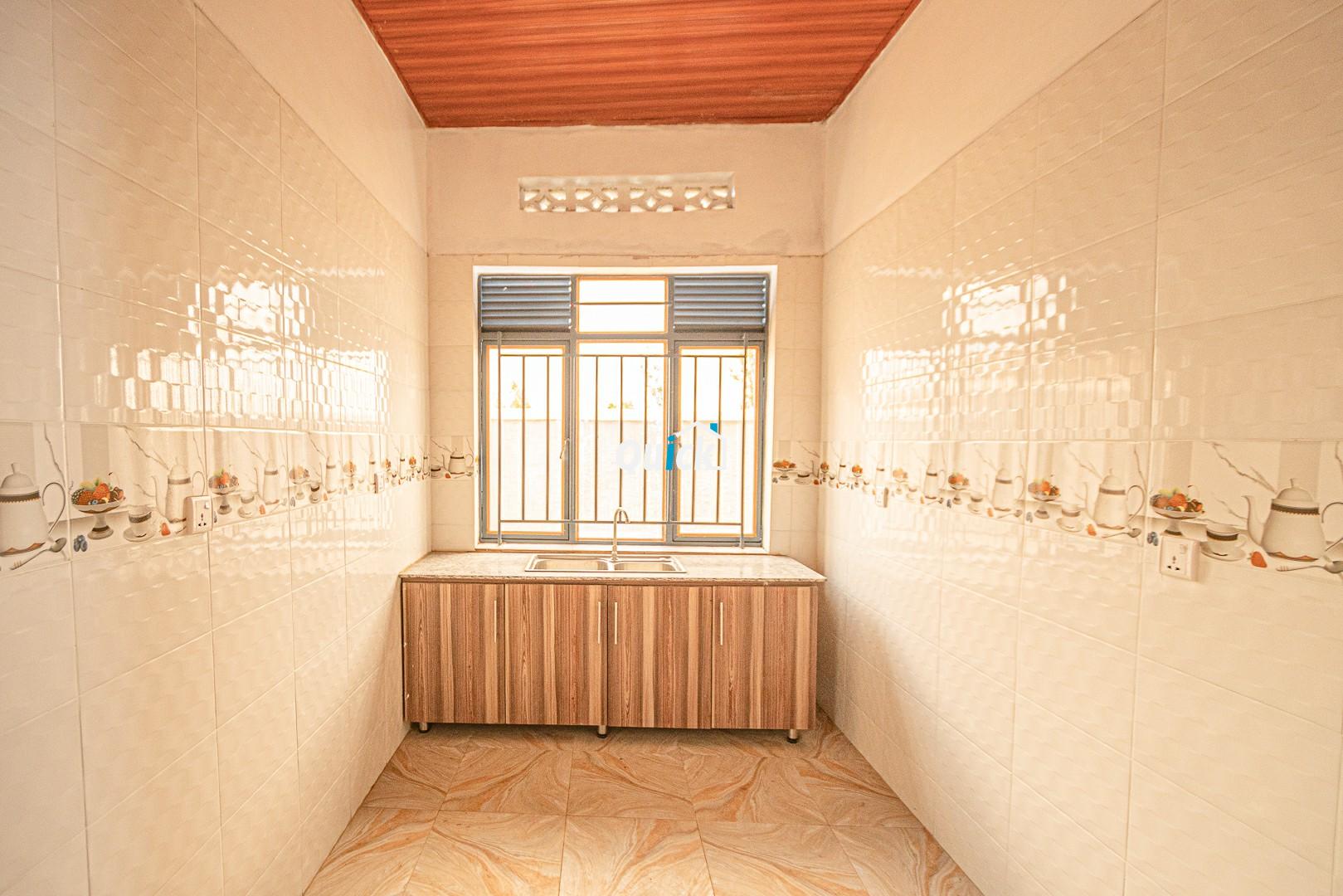 A-Family-House-For-Sale-in-Kicukiro-01081