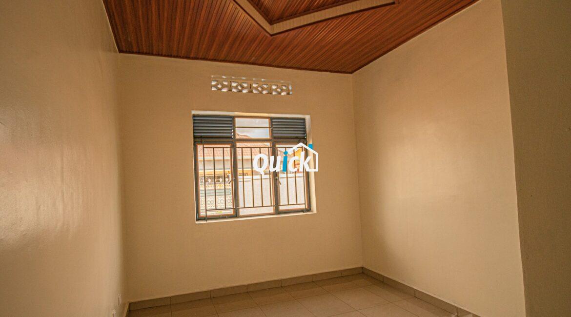 A-Family-House-For-Sale-in-Kicukiro-01121