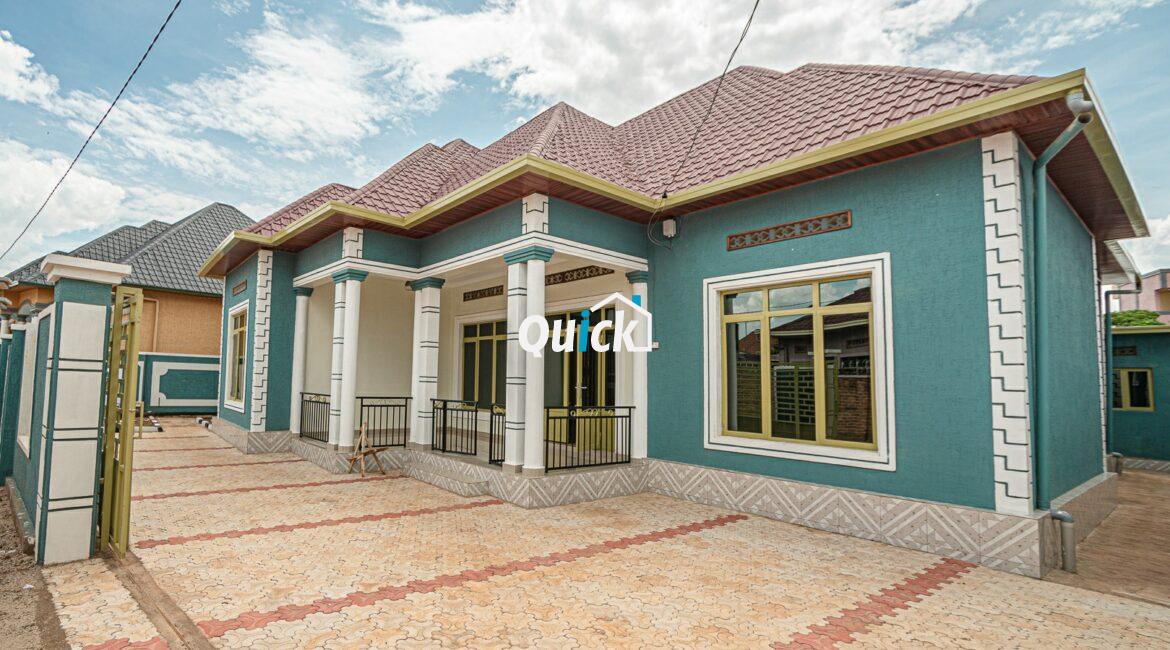 A-Family-House-For-Sale-in-Kicukiro-01161