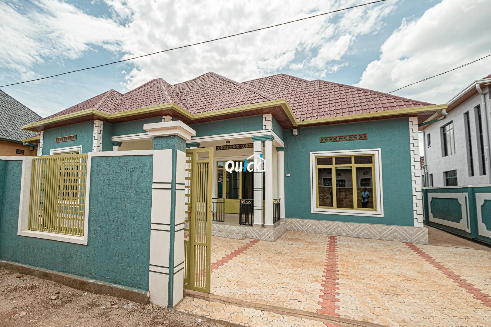 A-Family-House-For-Sale-in-Kicukiro-01191