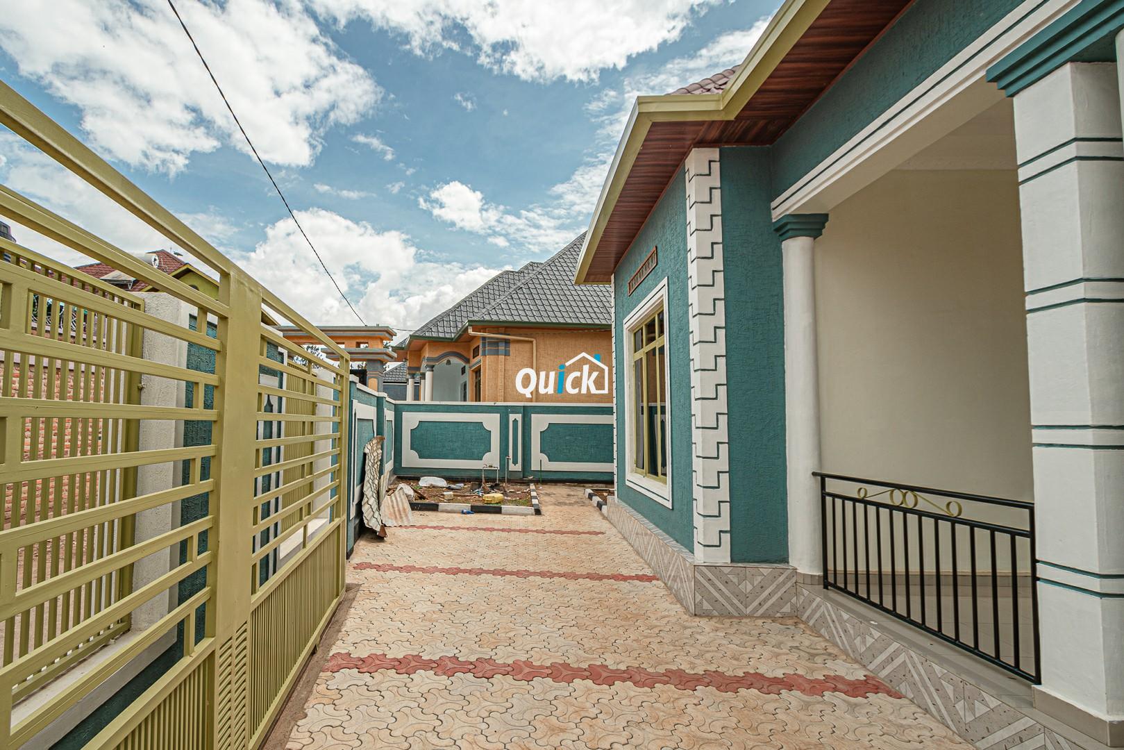 A-Family-House-For-Sale-in-Kicukiro-01201