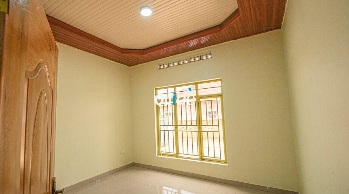 A-Family-House-For-Sale-in-Kicukiro-01321