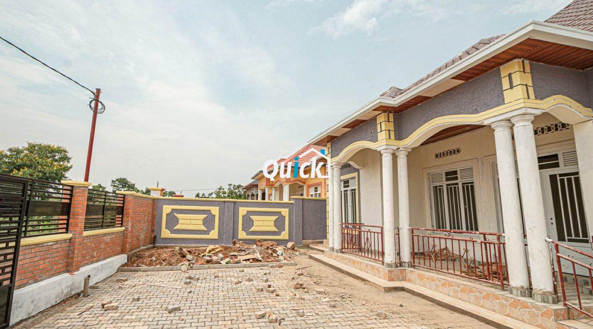 Amazing-Home-and-apartment-for-sale-in-Kanombe-02561