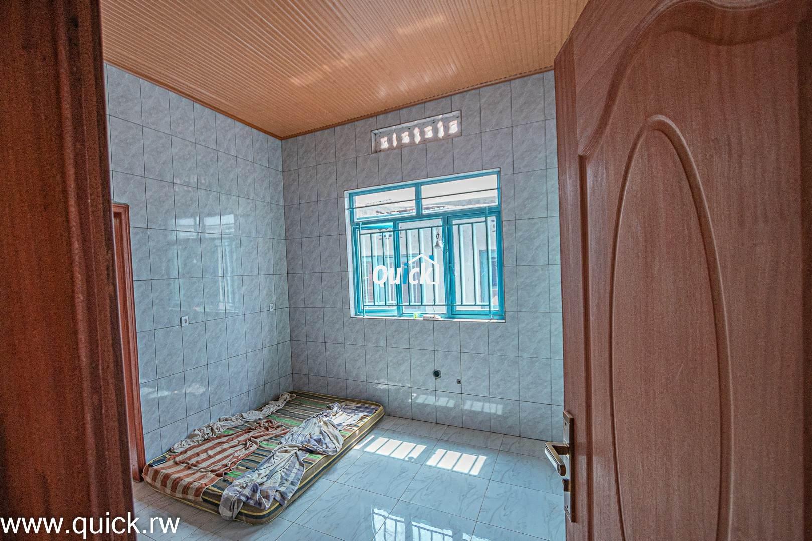 Amazing-Home-and-apartment-for-sale-in-Kanombe-02661