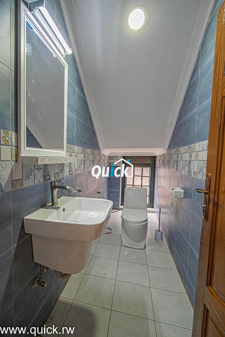 Amazing-Home-and-apartment-for-sale-in-Kicukiro-02401