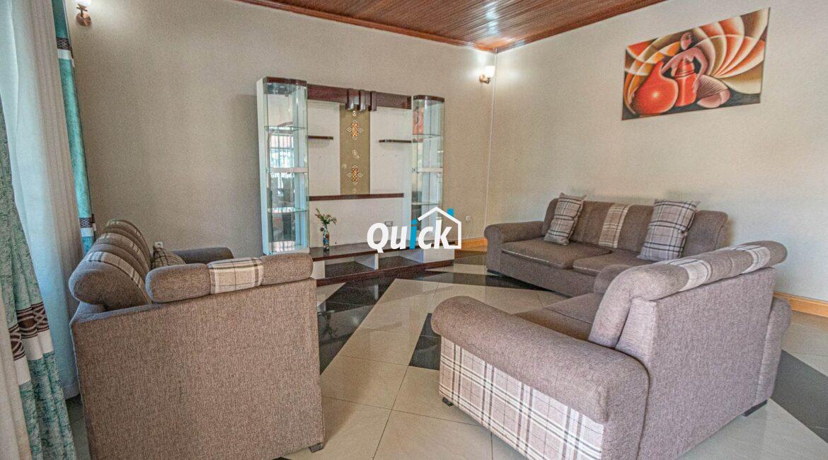 Big-Compound-house-for-sale-in-Ruyenzi-001501