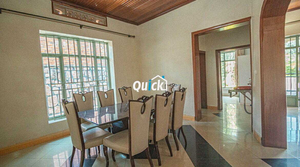 Big-Compound-house-for-sale-in-Ruyenzi-001571