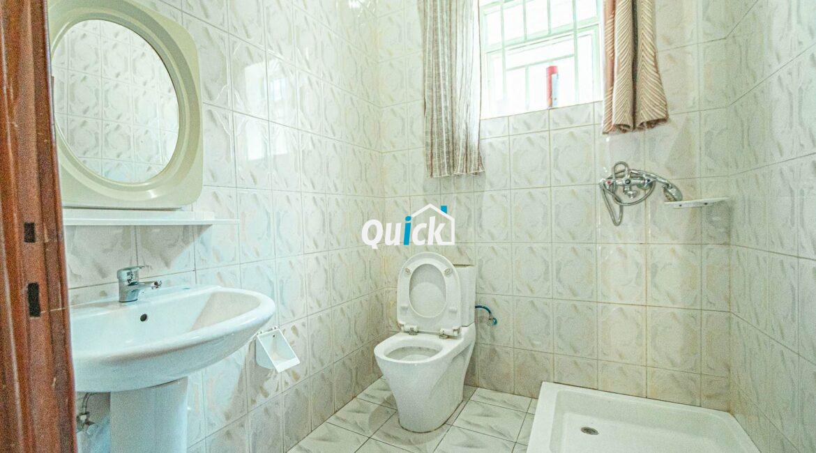 Big-Compound-house-for-sale-in-Ruyenzi-001741