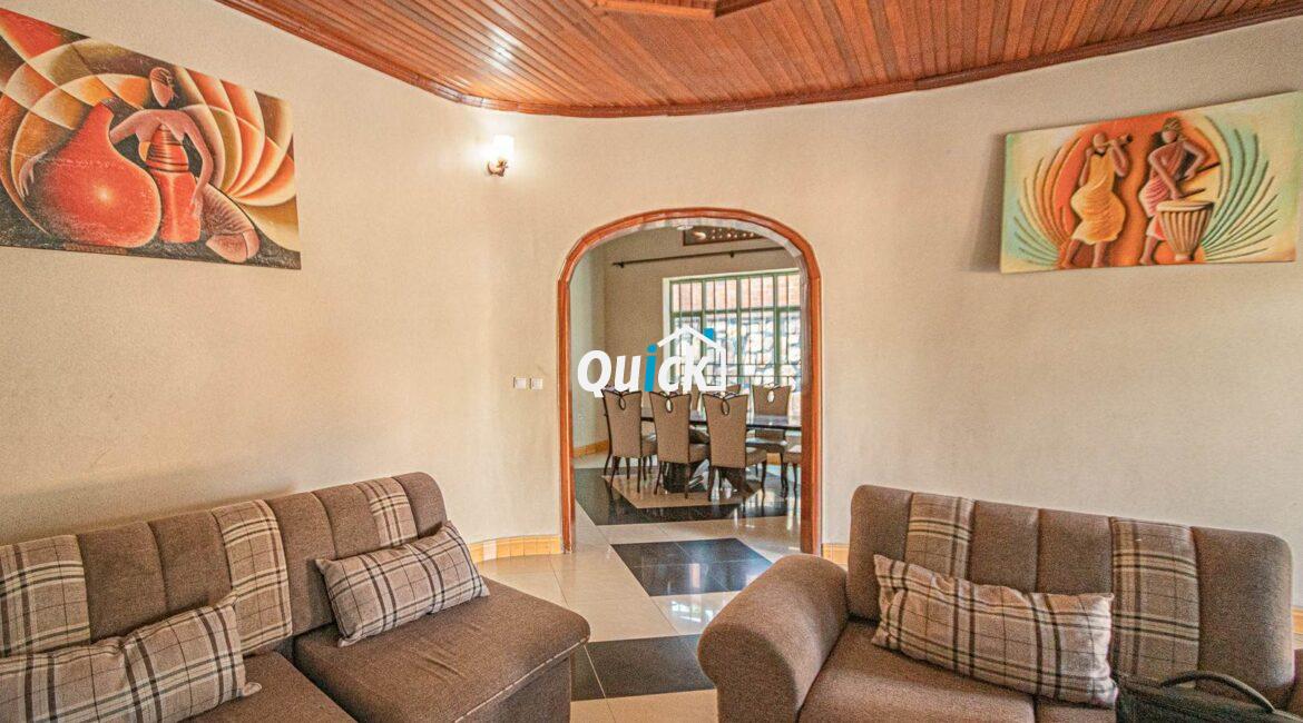 Big-Compound-house-for-sale-in-Ruyenzi-002181