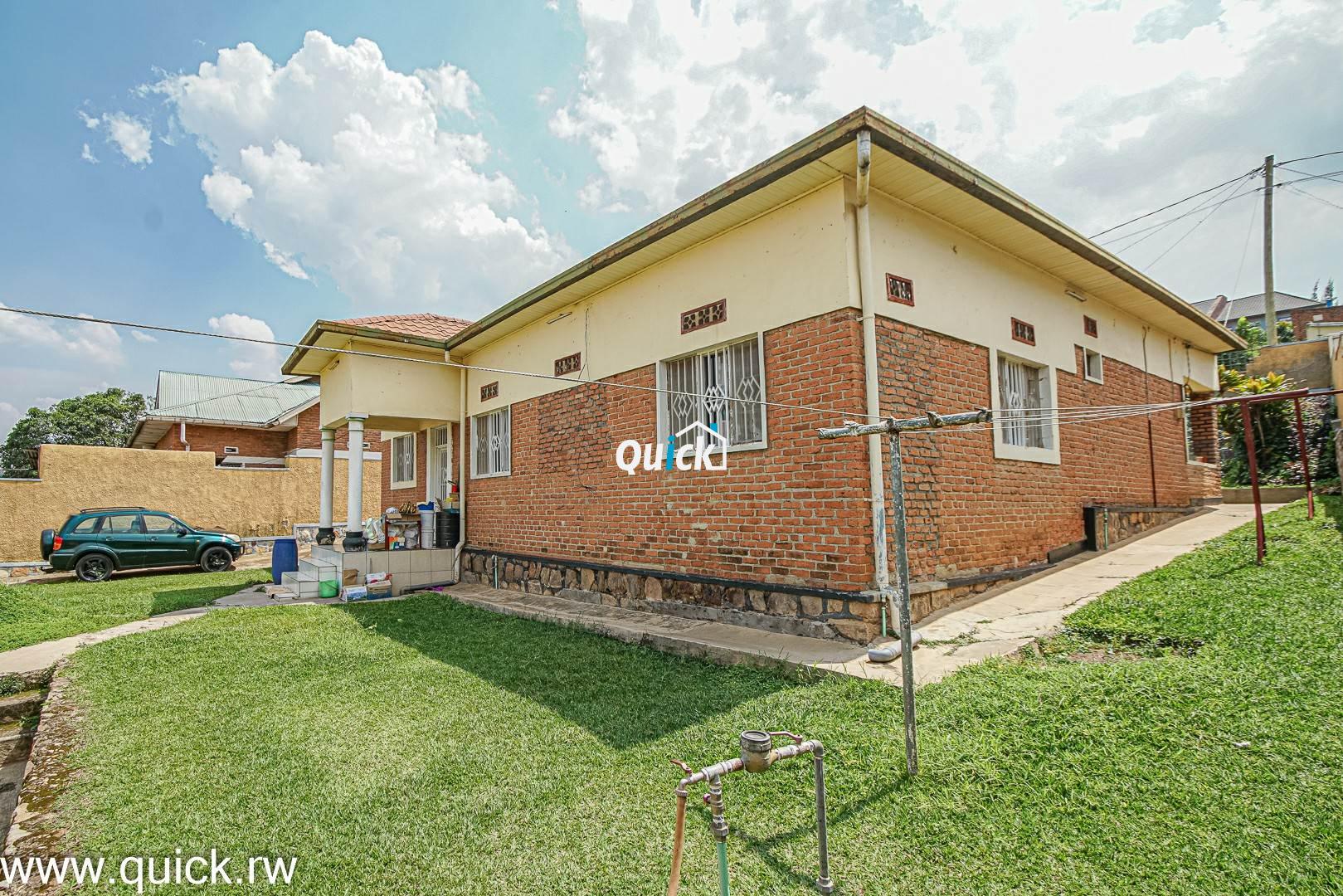 Contemporary-House-For-Sale-in-Kacyiru-000751