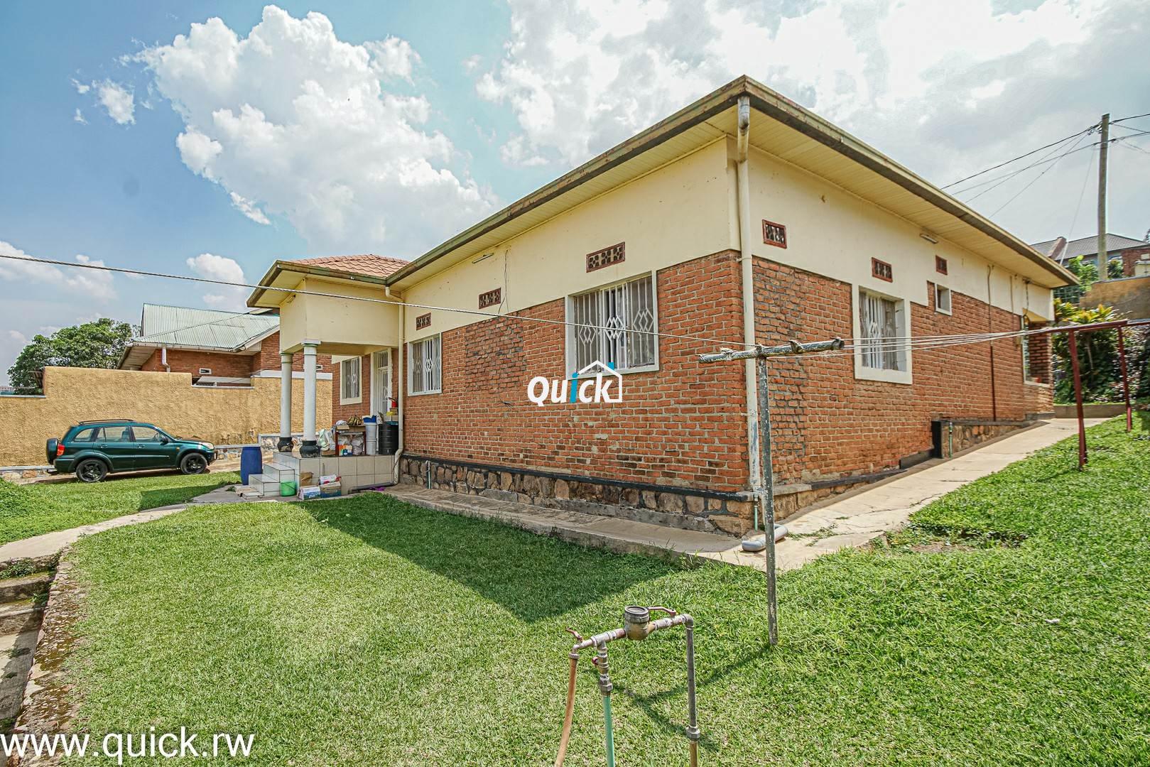 Contemporary-House-For-Sale-in-Kacyiru-000761