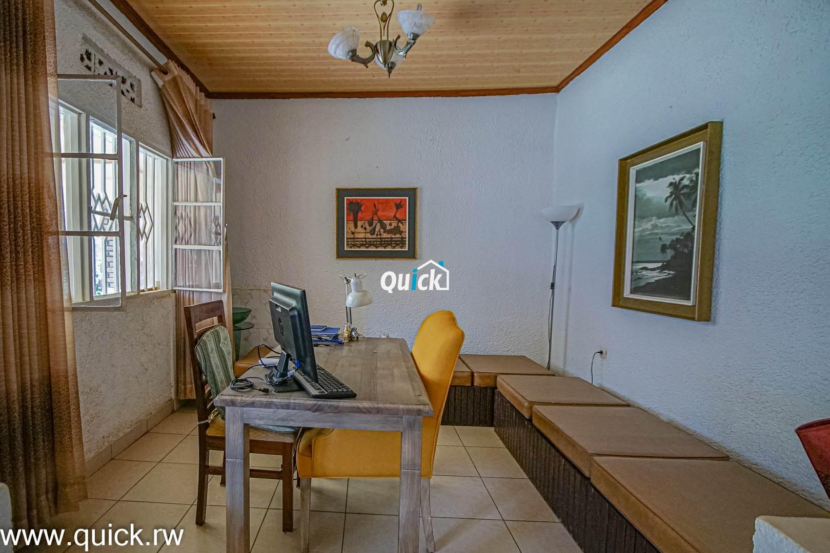 Contemporary-House-For-Sale-in-Kacyiru-000831