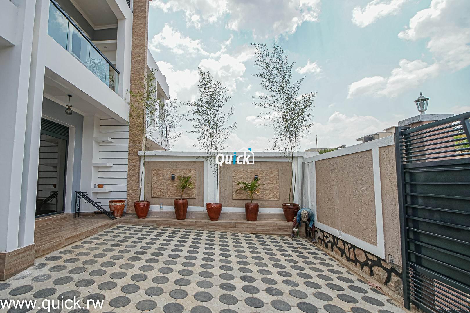 Contemporary-House-For-Sale-in-Kibagabaga-000311