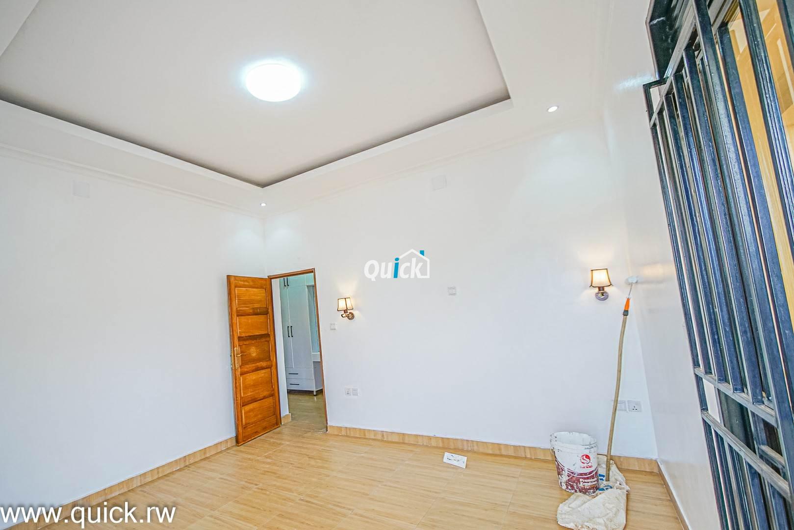 Contemporary-House-For-Sale-in-Kibagabaga-000521