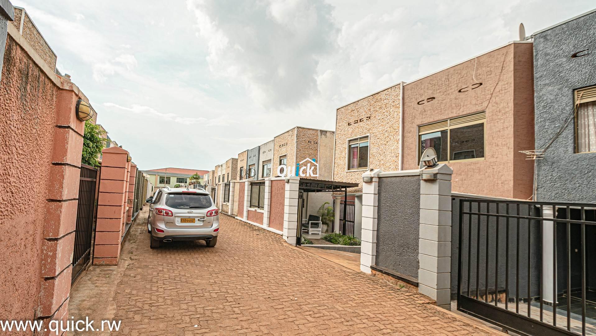 Live-in-Kigali-Kanombe-Sekimondo-00181
