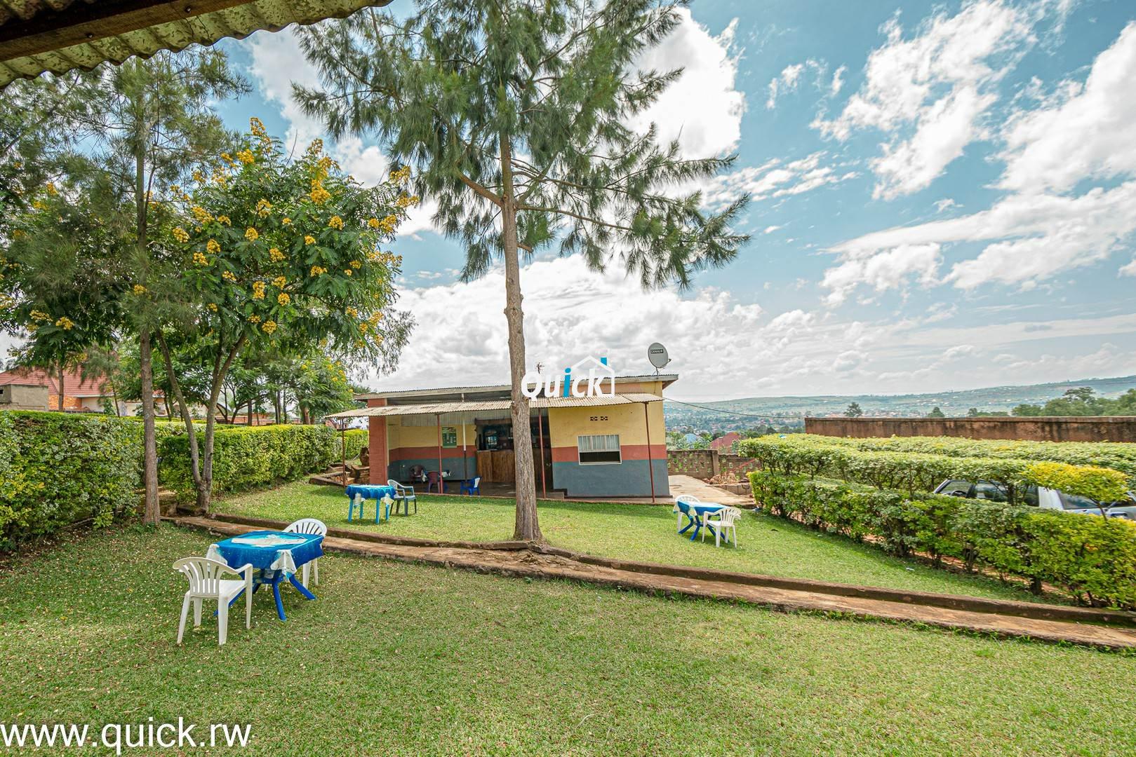 Big-Plot-of-Land-Compound-house-for-sale-001531
