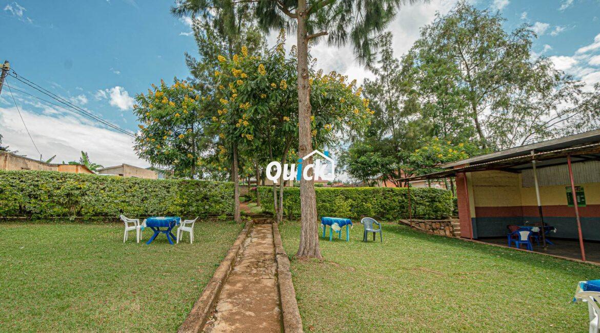Big-Plot-of-Land-Compound-house-for-sale-001561
