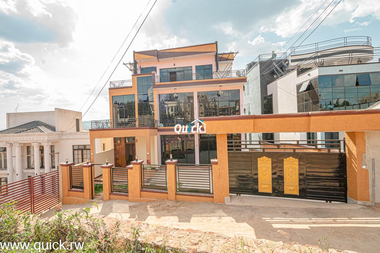 A-BIG-HOUSE-FOR-SALE-IN-REBERO-00495