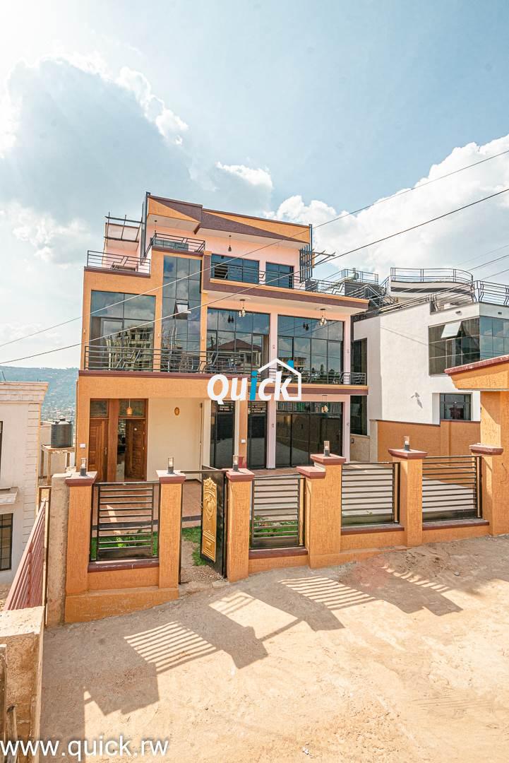 A-BIG-HOUSE-FOR-SALE-IN-REBERO-00502
