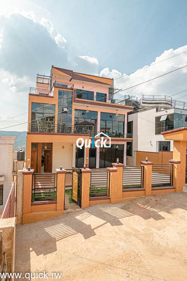 A-BIG-HOUSE-FOR-SALE-IN-REBERO-00503