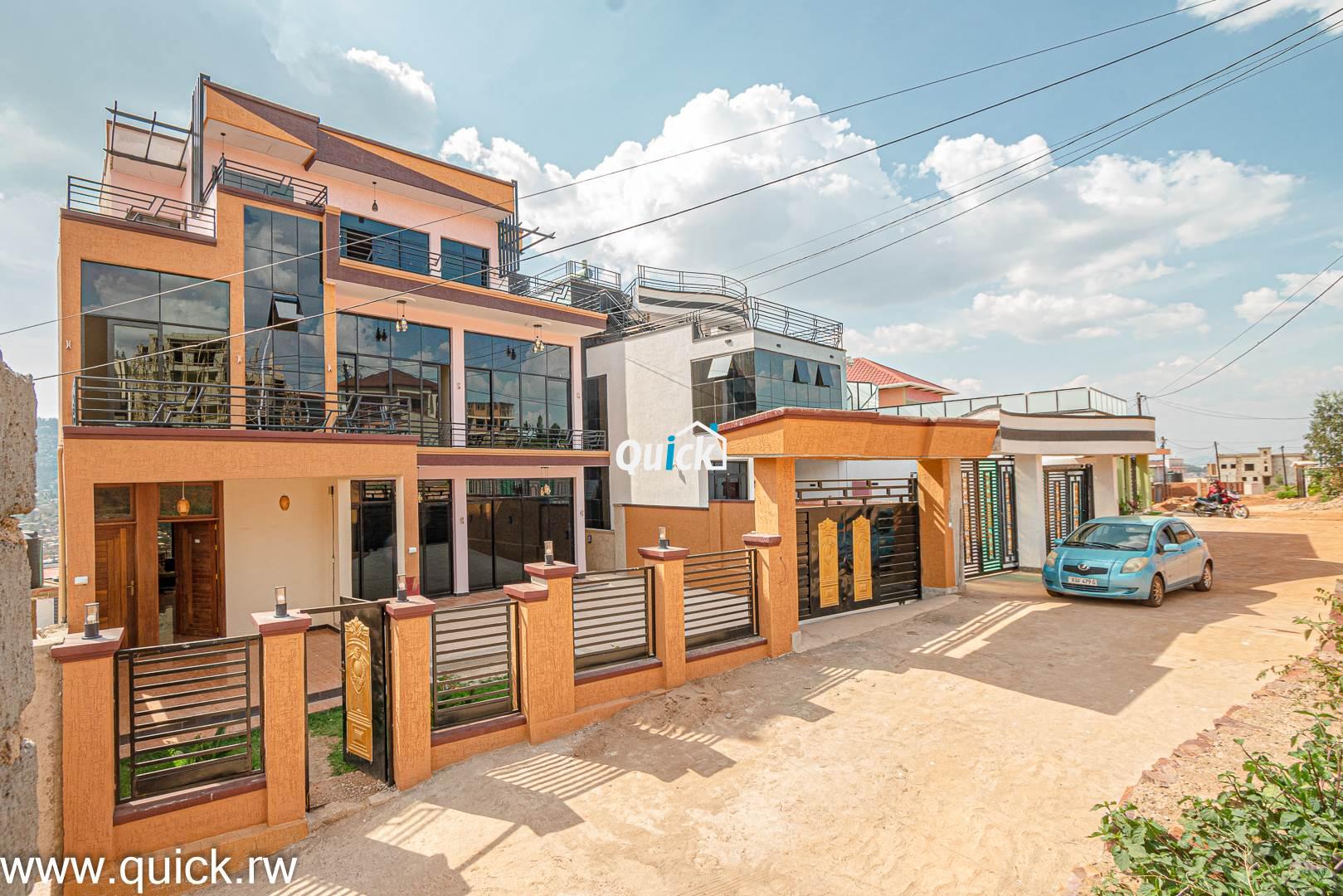 A-BIG-HOUSE-FOR-SALE-IN-REBERO-00504