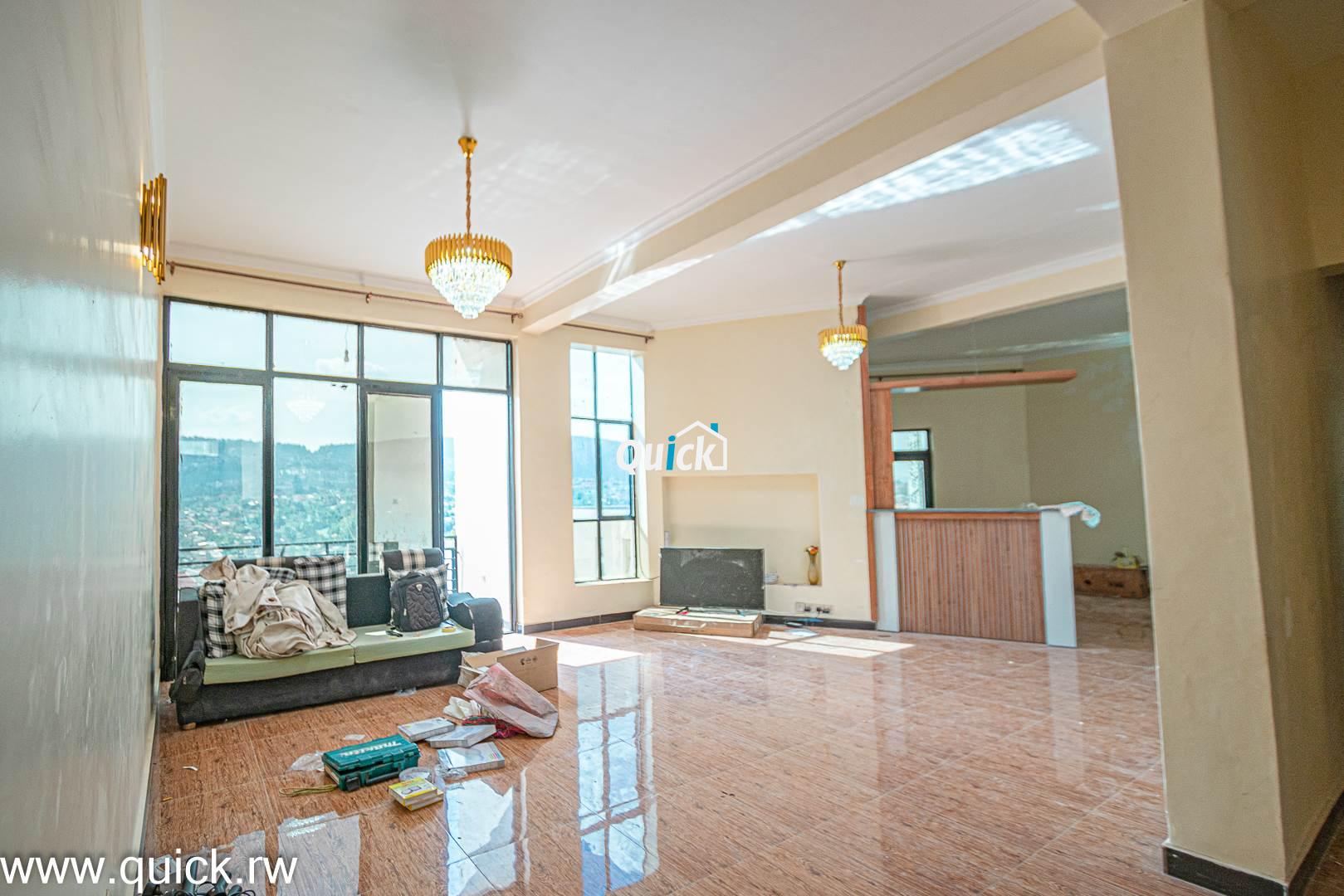 A-BIG-HOUSE-FOR-SALE-IN-REBERO-00514