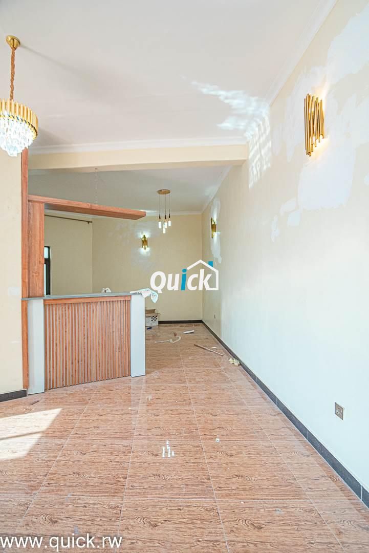 A-BIG-HOUSE-FOR-SALE-IN-REBERO-00516
