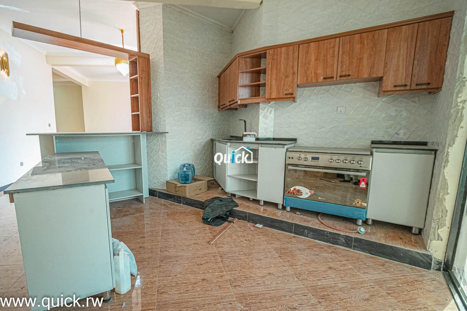 A-BIG-HOUSE-FOR-SALE-IN-REBERO-00519