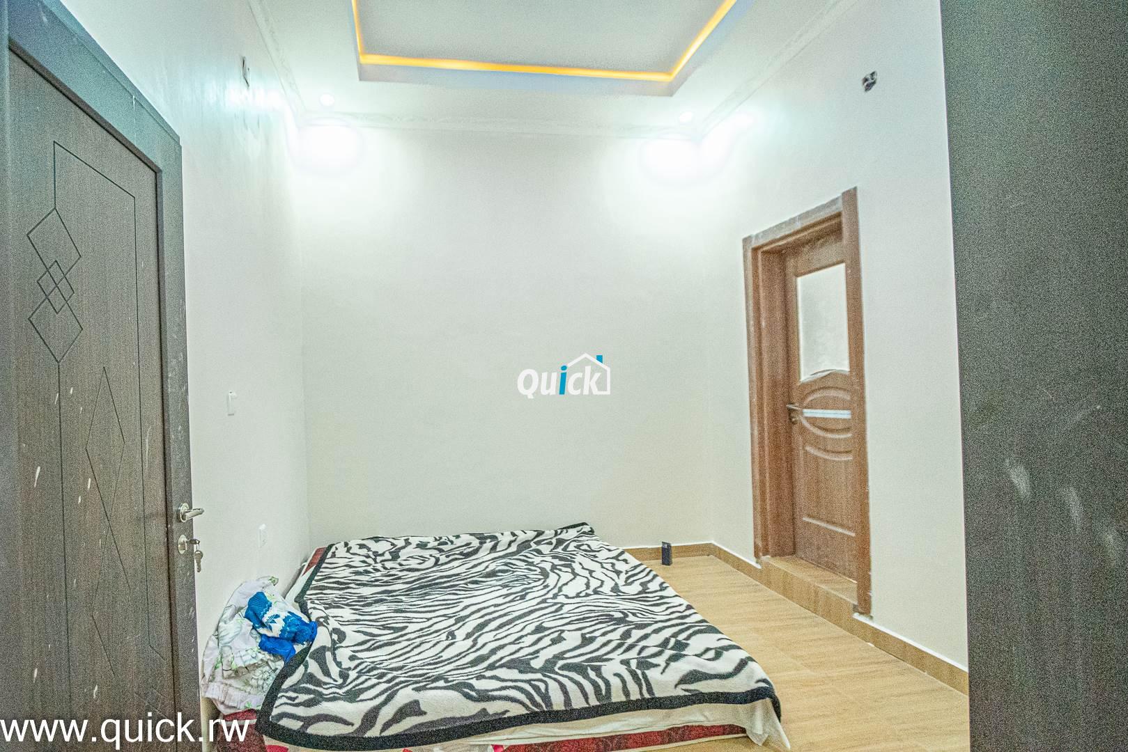 A-BIG-HOUSE-FOR-SALE-IN-REBERO-00529
