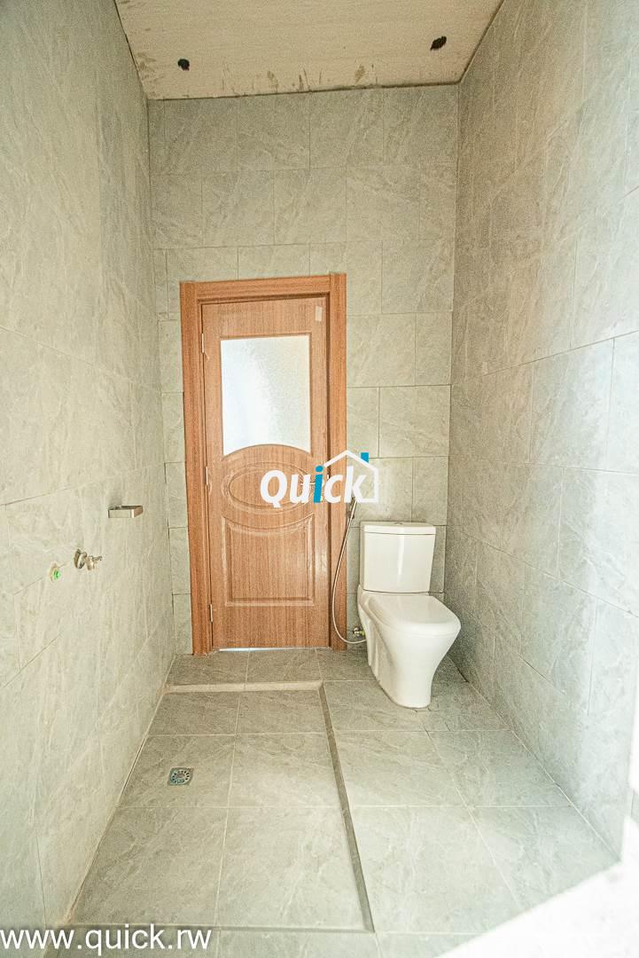 A-BIG-HOUSE-FOR-SALE-IN-REBERO-00531